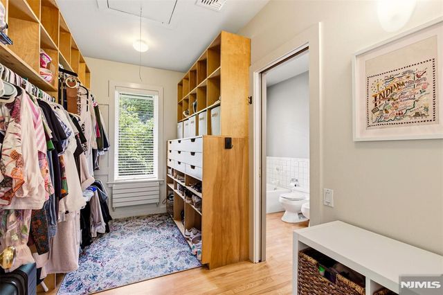 565 Green Lane, River Vale, NJ 07675