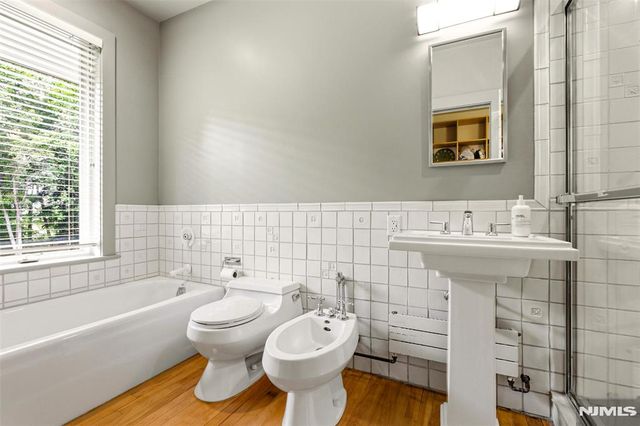 565 Green Lane, River Vale, NJ 07675