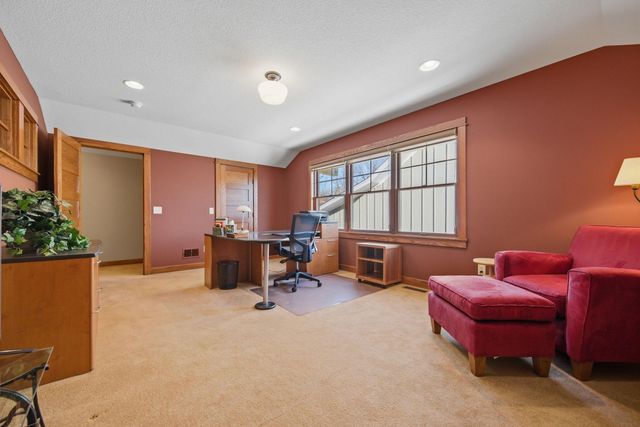 15579 Duck Trail Lane, Apple Valley, MN 55124