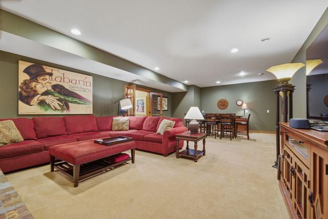 15579 Duck Trail Lane, Apple Valley, MN 55124