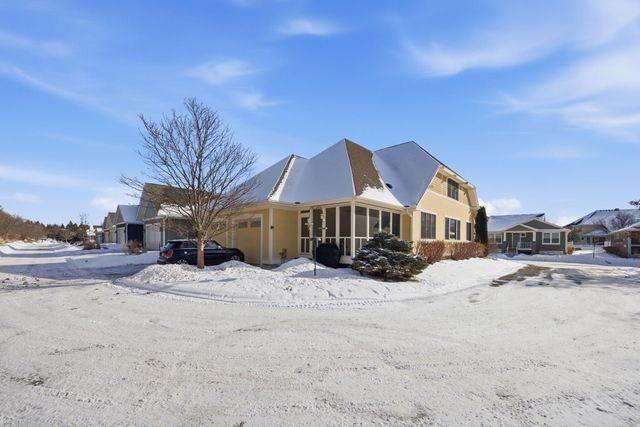 15579 Duck Trail Lane, Apple Valley, MN 55124