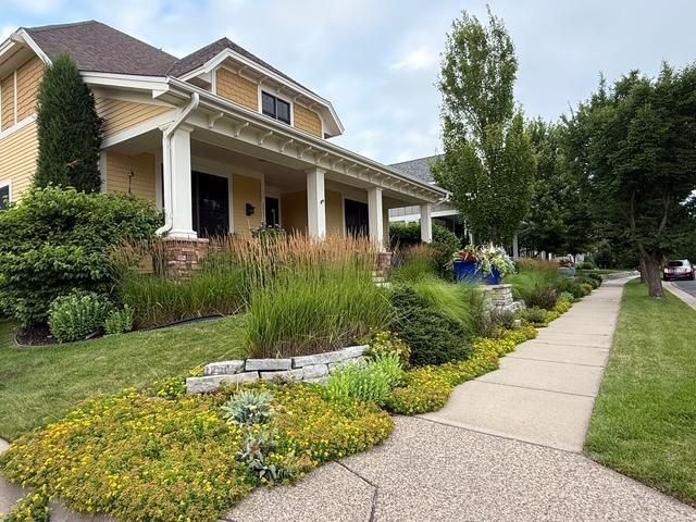 15579 Duck Trail Lane, Apple Valley, MN 55124