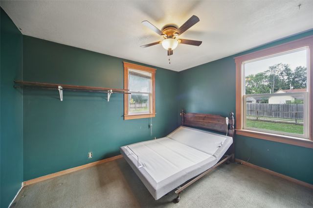 808 E Dunham Avenue, Des Moines, IA 50315