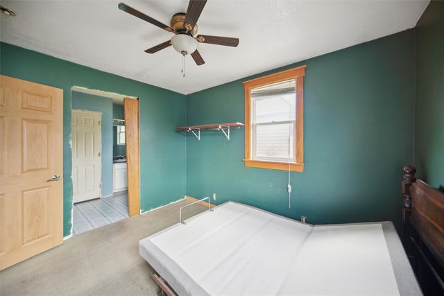 808 E Dunham Avenue, Des Moines, IA 50315