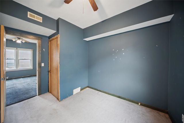 808 E Dunham Avenue, Des Moines, IA 50315