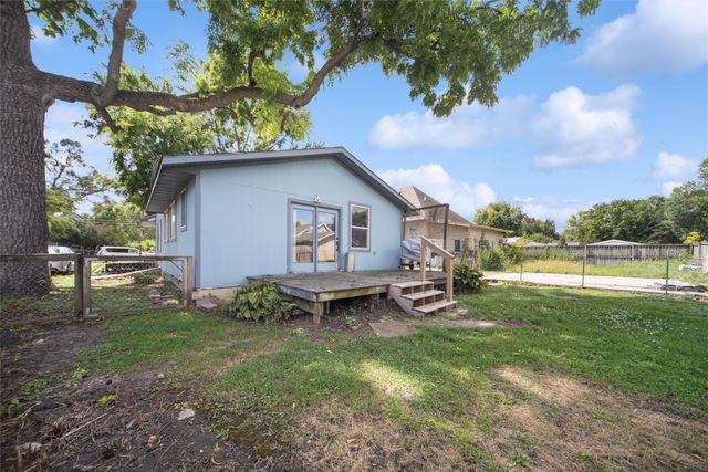 808 E Dunham Avenue, Des Moines, IA 50315