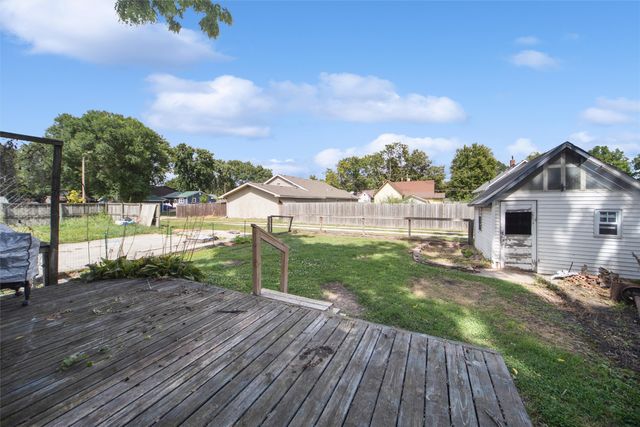 808 E Dunham Avenue, Des Moines, IA 50315