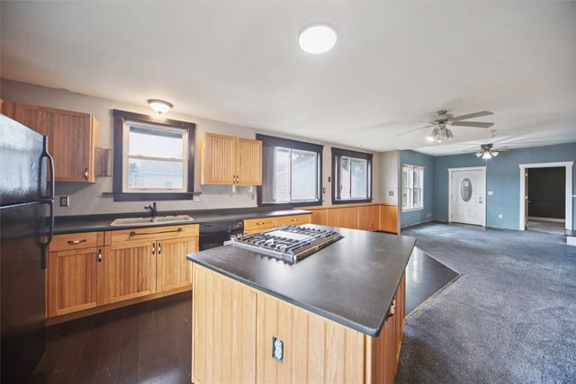 808 E Dunham Avenue, Des Moines, IA 50315