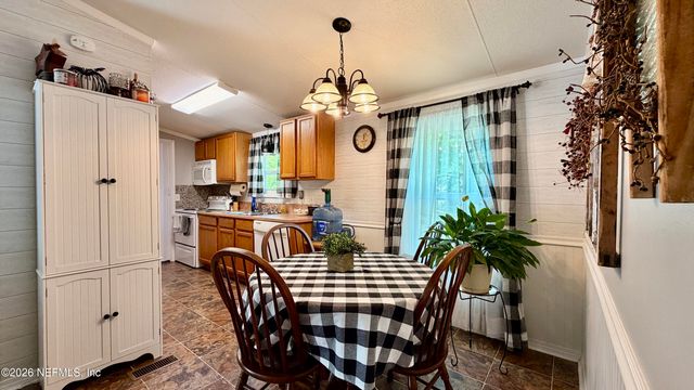 4710 CATTAIL Street, Middleburg, FL 32068