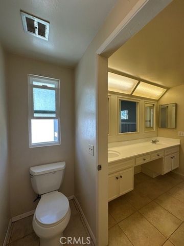 660 Martinique, Newbury Park (thousand Oaks), CA 91320