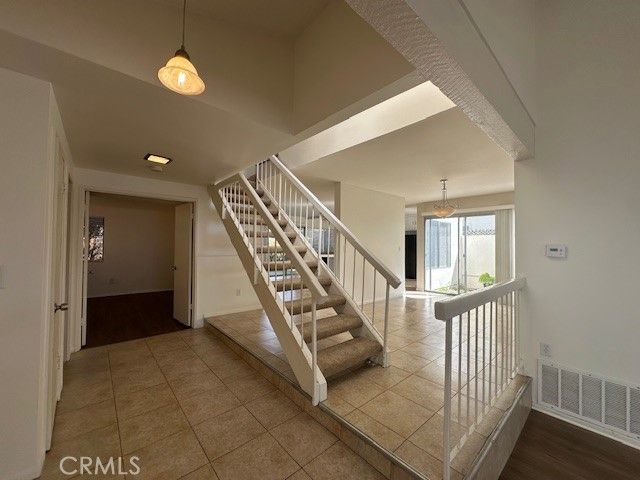 660 Martinique, Newbury Park (thousand Oaks), CA 91320