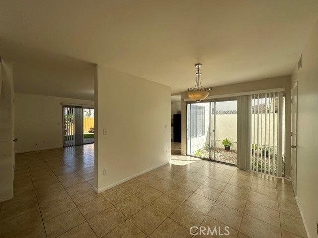 660 Martinique, Newbury Park (thousand Oaks), CA 91320