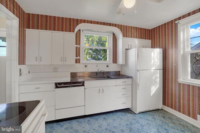 303 EDGEHILL RD, York, PA 17403