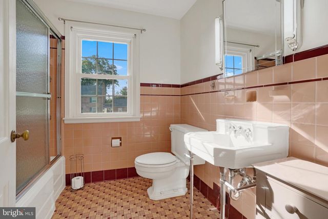 303 EDGEHILL RD, York, PA 17403