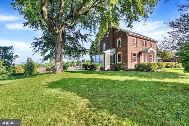 303 EDGEHILL RD, York, PA 17403