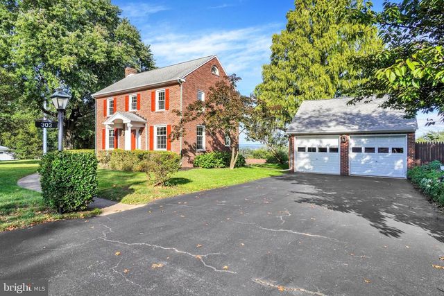 303 EDGEHILL RD, York, PA 17403