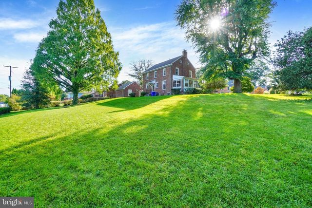 303 EDGEHILL RD, York, PA 17403