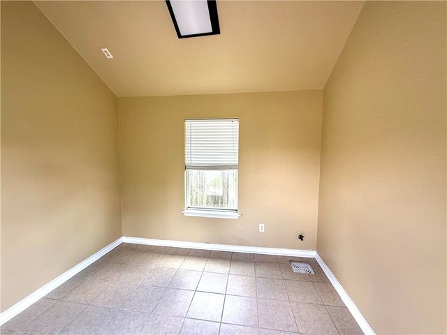 6710 Earnhart, Corpus Christi, TX 78414