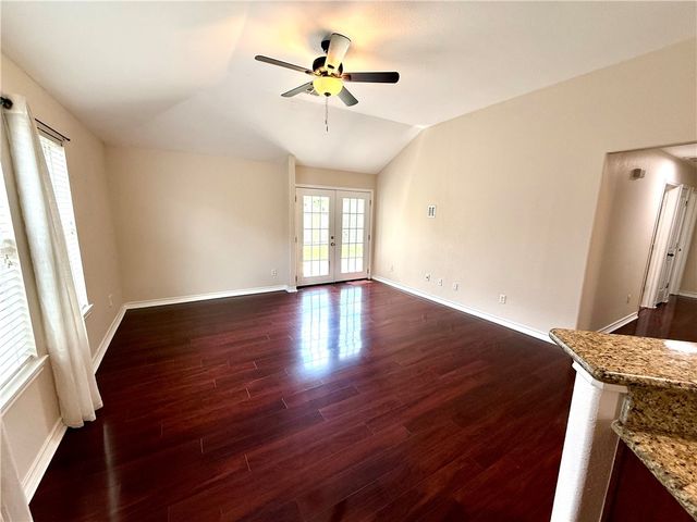 6710 Earnhart, Corpus Christi, TX 78414