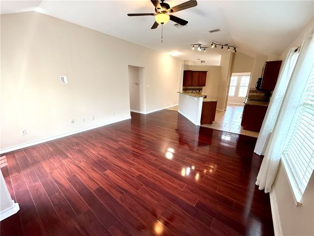 6710 Earnhart, Corpus Christi, TX 78414