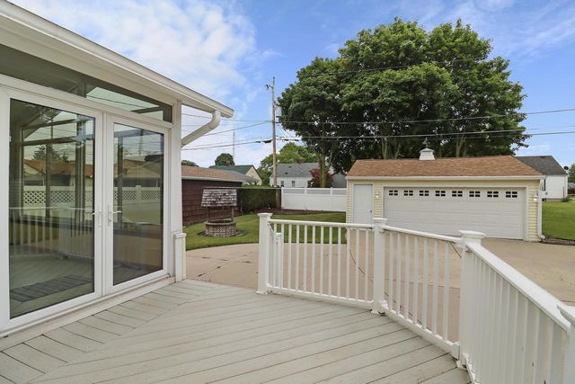 4211 23rd AVENUE, Kenosha, WI 53140