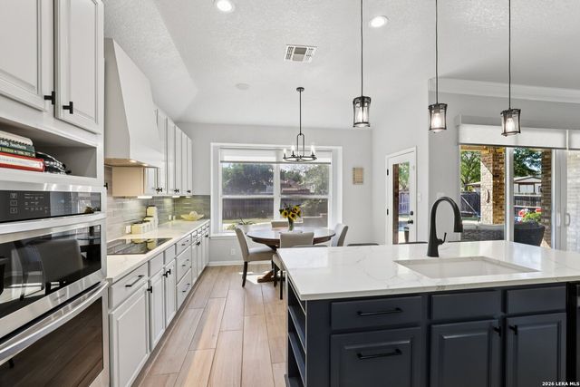 609 Oakmont Way, Cibolo, TX 78108