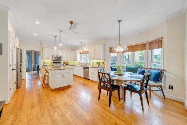 522 Waterford DR, Roanoke, VA 24014