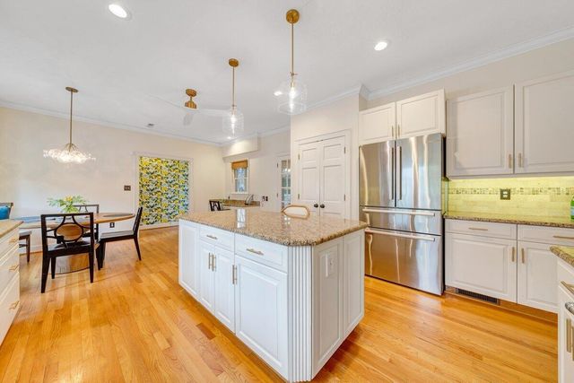 522 Waterford DR, Roanoke, VA 24014