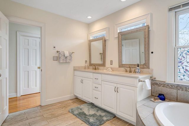 522 Waterford DR, Roanoke, VA 24014