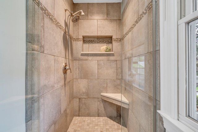 522 Waterford DR, Roanoke, VA 24014