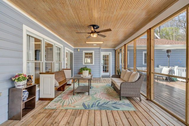 522 Waterford DR, Roanoke, VA 24014