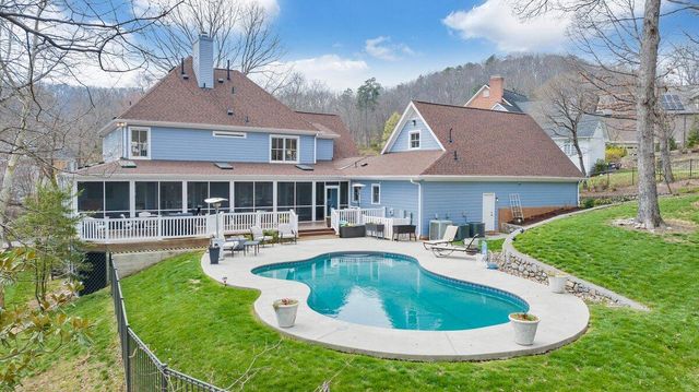 522 Waterford DR, Roanoke, VA 24014