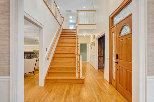 522 Waterford DR, Roanoke, VA 24014