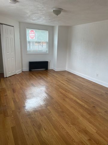 143 Arlington St C, Chelsea, MA 02150