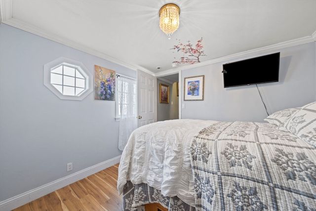 129 Greenvale Ave, Weymouth, MA 02188