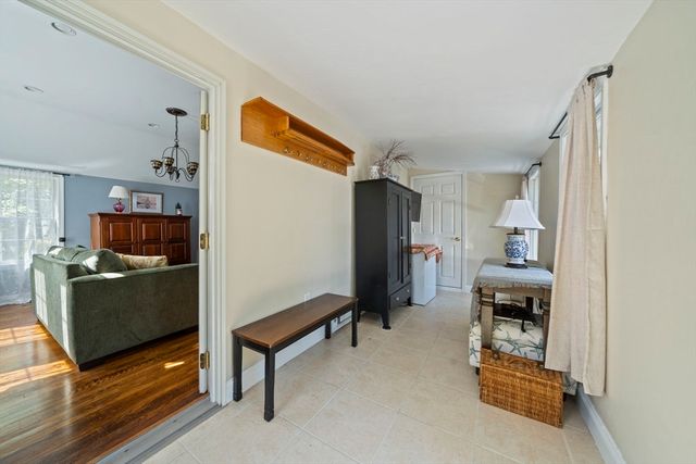 129 Greenvale Ave, Weymouth, MA 02188