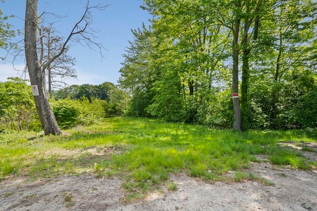 129 Greenvale Ave, Weymouth, MA 02188