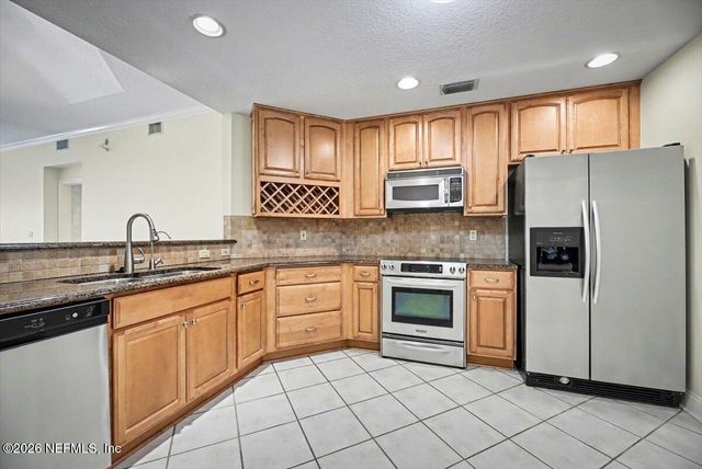 100 BERMUDA BAY Circle 104, Ponte Vedra Beach, FL 32082