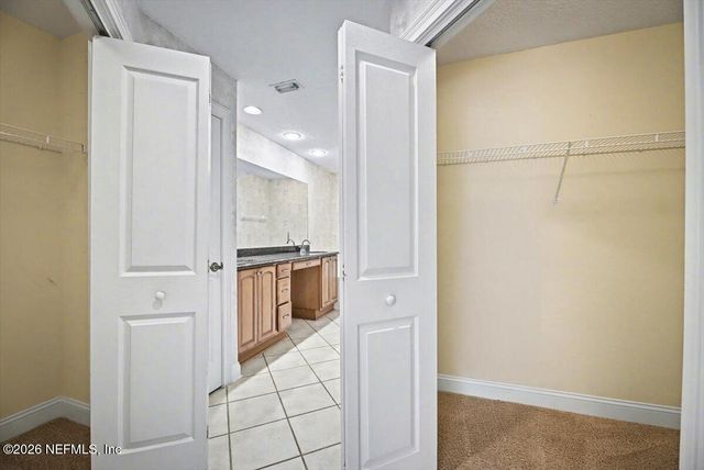 100 BERMUDA BAY Circle 104, Ponte Vedra Beach, FL 32082