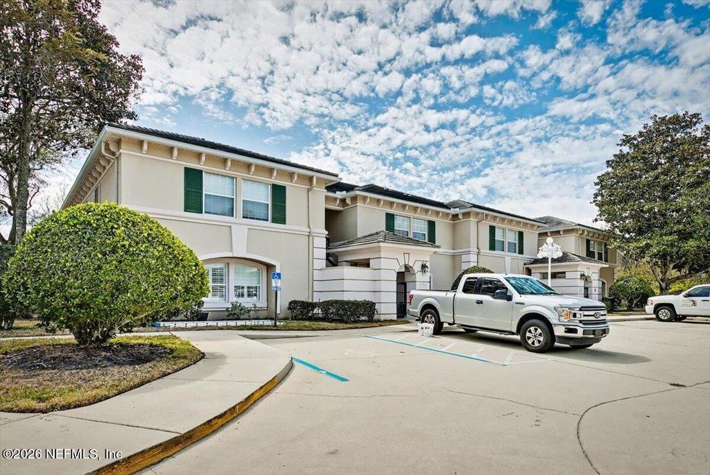 100 BERMUDA BAY Circle 104, Ponte Vedra Beach, FL 32082