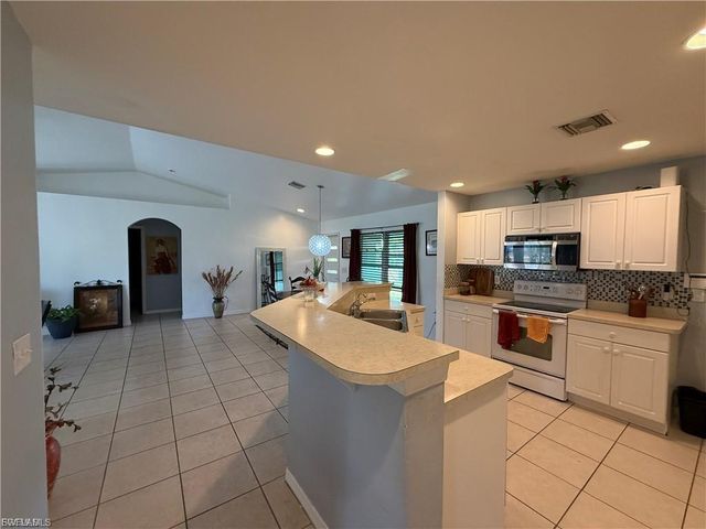 2837 NW 21st AVE, Cape Coral, FL 33993