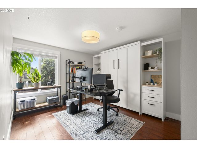 16097 Nw OAK HILLS Dr, Beaverton, OR 97006