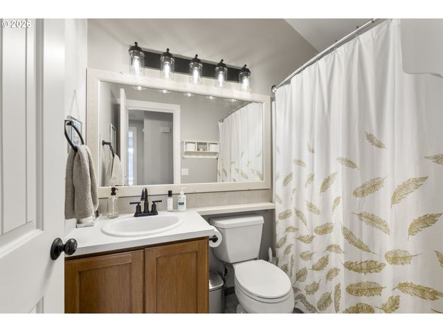 16097 Nw OAK HILLS Dr, Beaverton, OR 97006