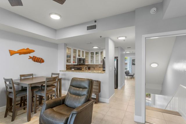 457 BAHIA BEACH BOULEVARD, Ruskin, FL 33570