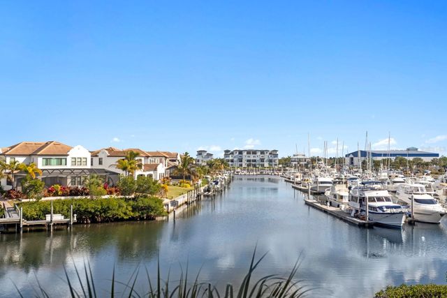 457 BAHIA BEACH BOULEVARD, Ruskin, FL 33570