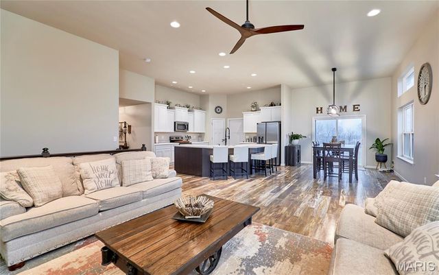 60 Sycamore Grove Drive, Troy, MO 63379