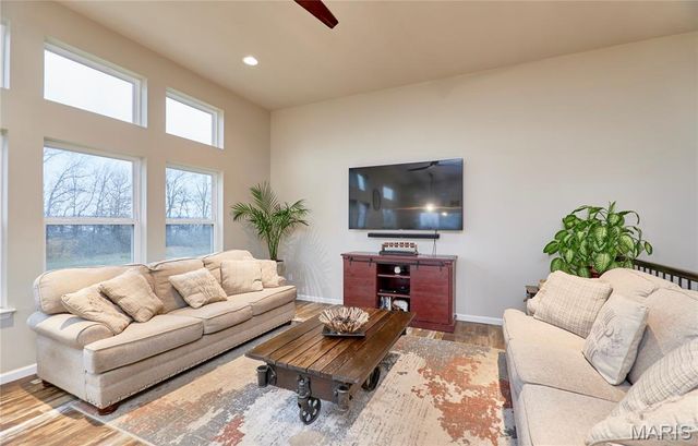 60 Sycamore Grove Drive, Troy, MO 63379