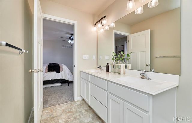 60 Sycamore Grove Drive, Troy, MO 63379