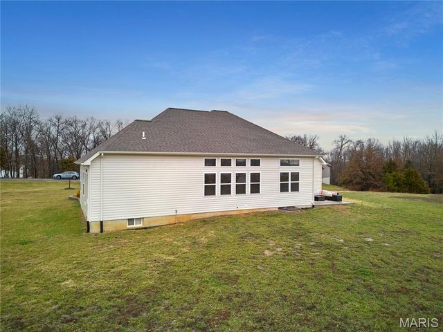 60 Sycamore Grove Drive, Troy, MO 63379