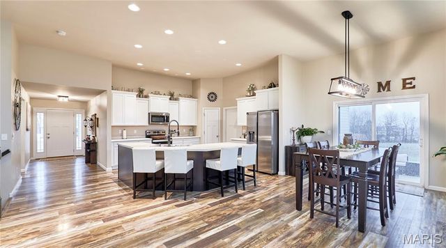 60 Sycamore Grove Drive, Troy, MO 63379